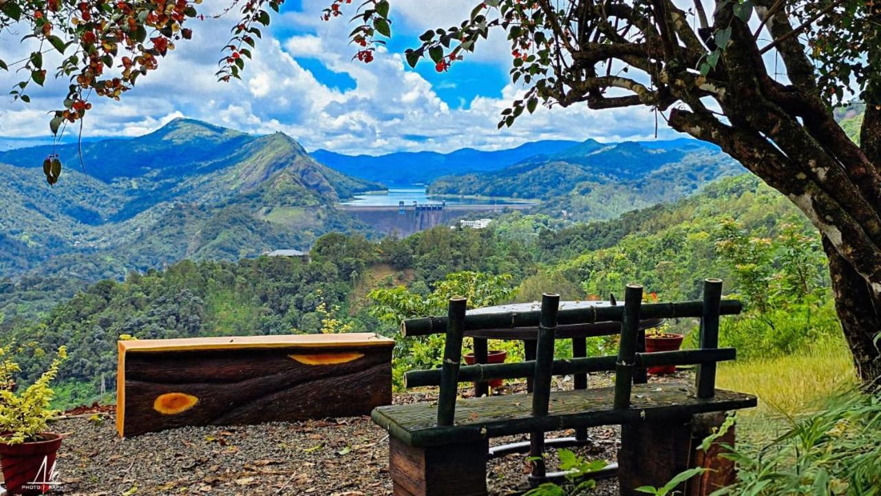 Idukki Dam View Resort Esterno foto